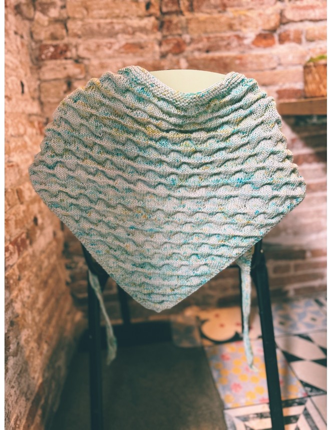 Taller dimensional tuck...